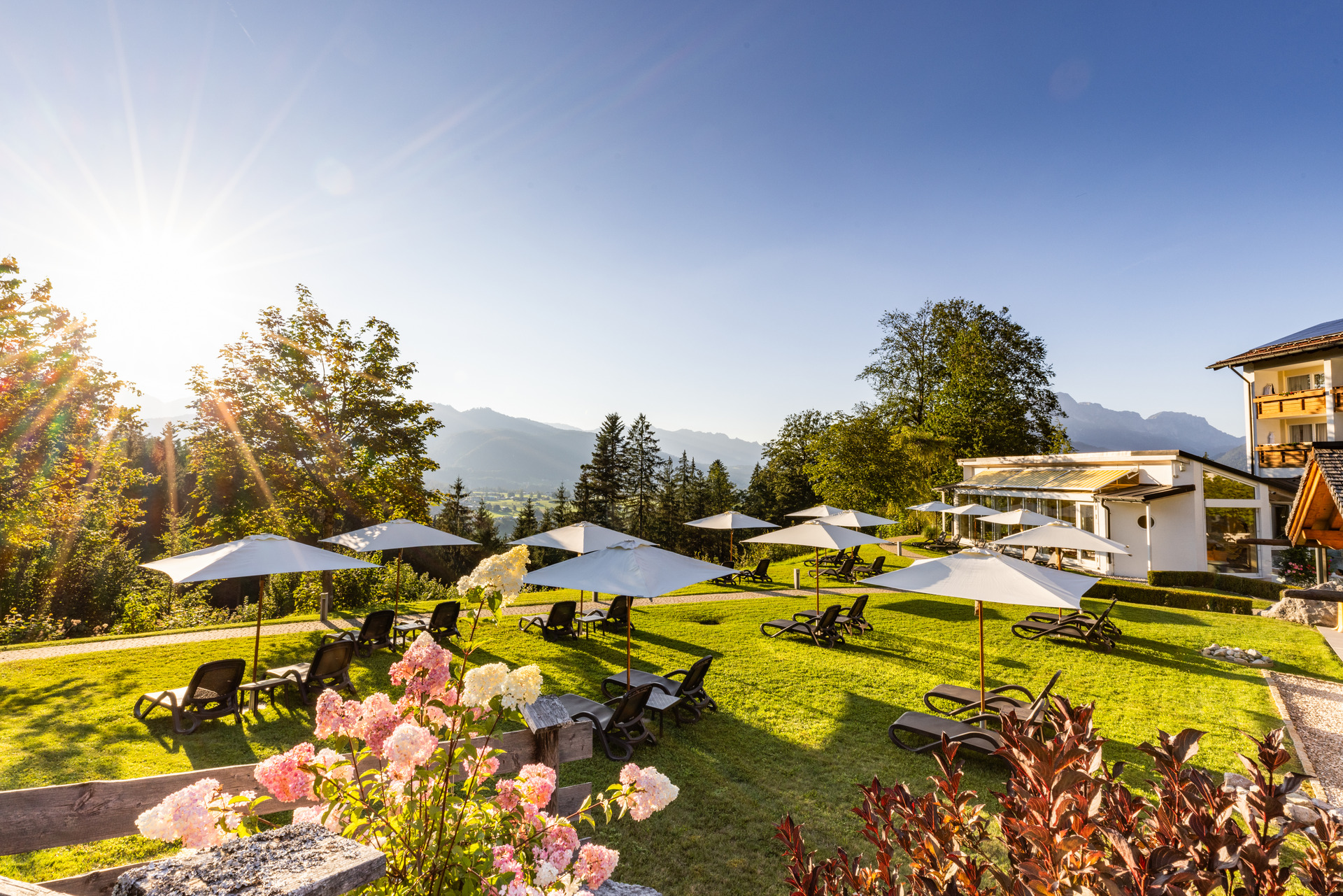 Panoramablick vereint – der perfekte Ort für Ihren unvergesslichen Urlaub in Berchtesgaden